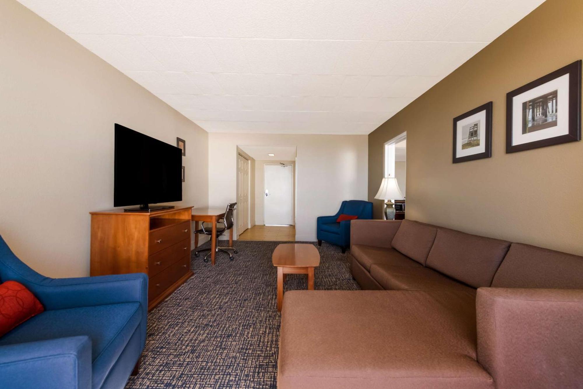 Comfort Inn South Oceanfront Nags Head Bagian luar foto