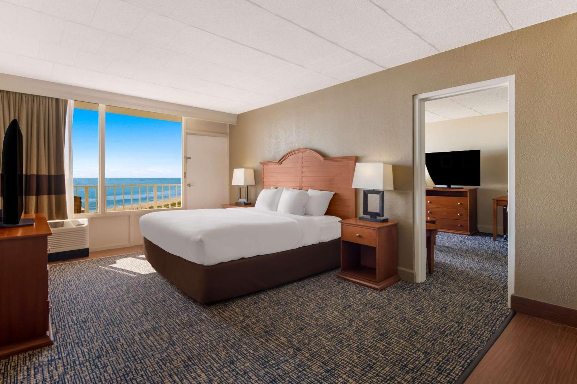 Comfort Inn South Oceanfront Nags Head Bagian luar foto